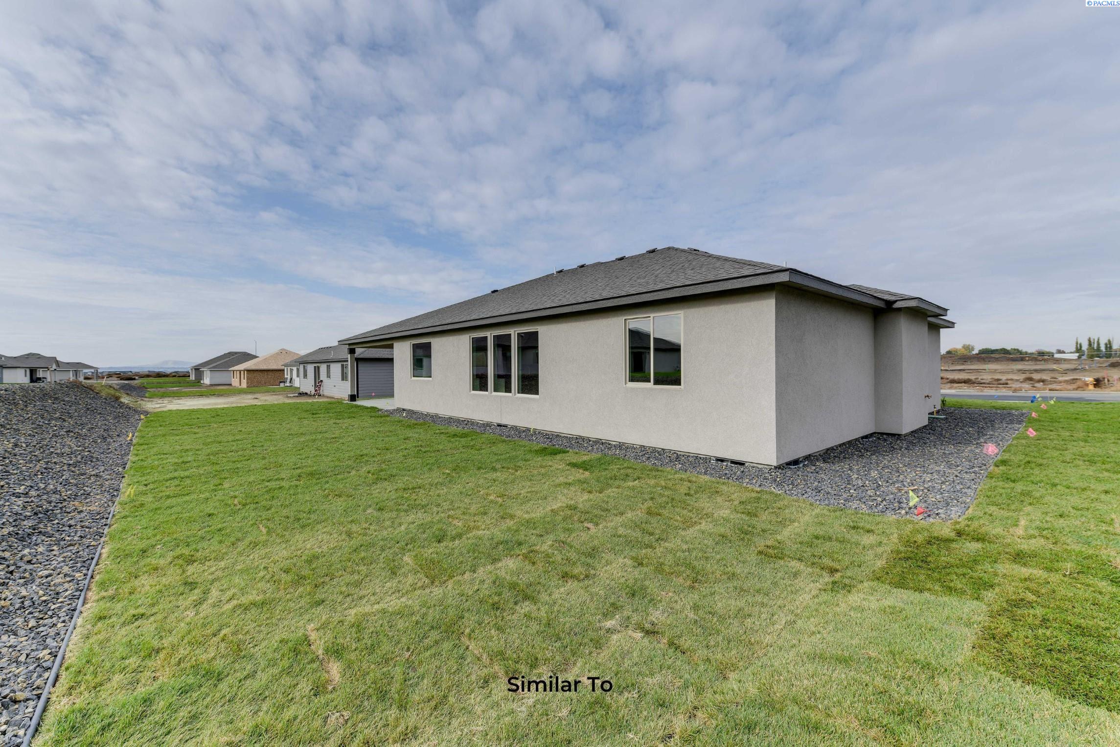 Kennewick, Washington, 99338, United States, 4 Bedrooms Bedrooms, ,1 BathroomBathrooms,Residential,For Sale,1874626