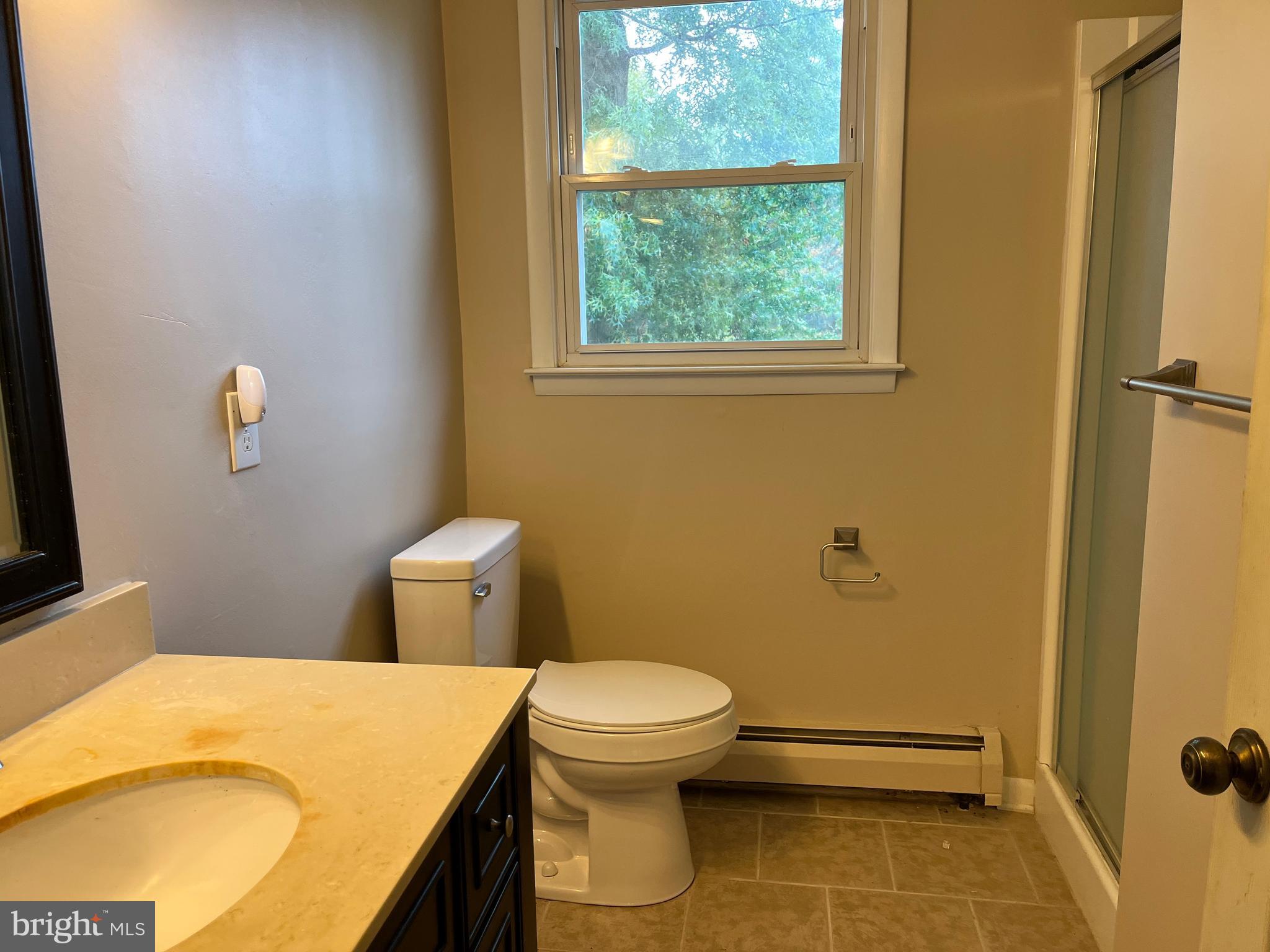 Southampton, Pennsylvania, 18966, United States, 4 Bedrooms Bedrooms, ,Residential,For Sale,1990215