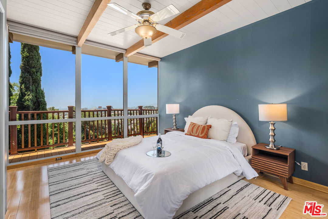 Los Angeles, California, 90027, United States, 3 Bedrooms Bedrooms, ,3 BathroomsBathrooms,Residential,For Sale,1866547