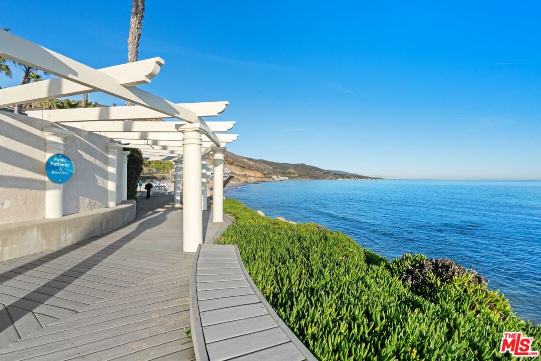 Malibu, California, 90265, United States, ,1 BathroomBathrooms,Residential,For Sale,1999798