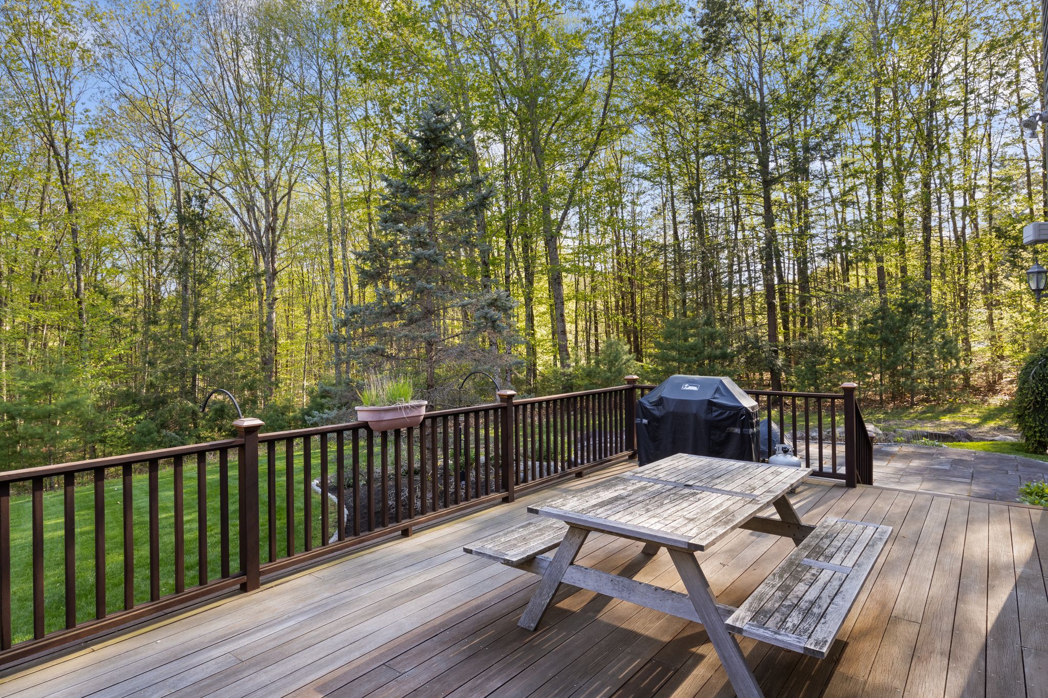 Eliot, Maine, 03903, United States, 3 Bedrooms Bedrooms, ,3 BathroomsBathrooms,Residential,For Sale,1921427