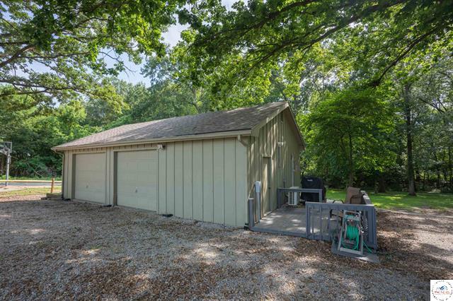 Sedalia, Missouri, 65301, United States, 4 Bedrooms Bedrooms, ,4 BathroomsBathrooms,Residential,For Sale,1911296