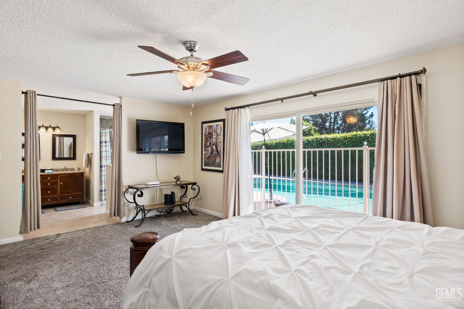 Bakersfield, California, 93309, United States, 3 Bedrooms Bedrooms, ,3 BathroomsBathrooms,Residential,For Sale,1882535