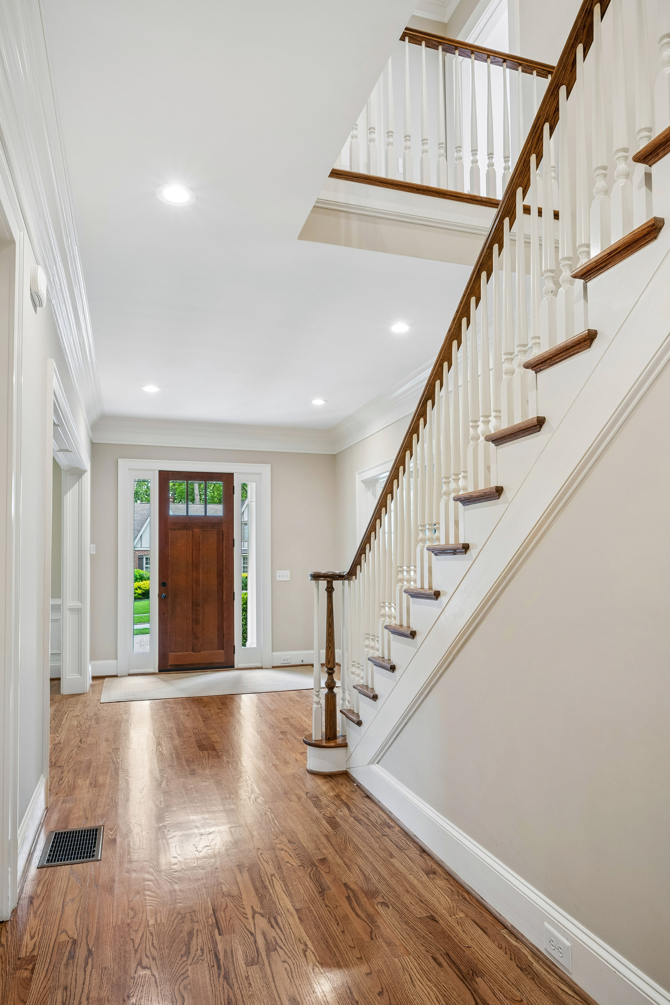  Stunning Custom-Built Residence in Sought-After Morningside - 物件實景