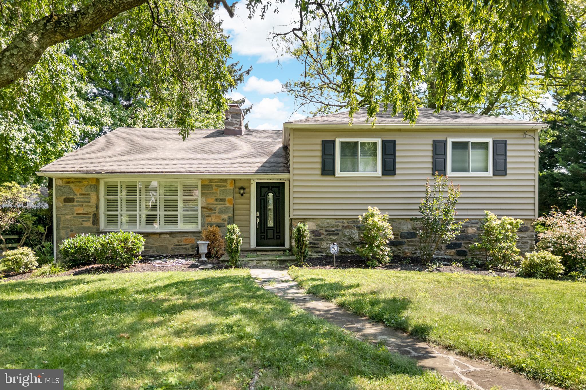 DEVON, Pennsylvania, 19333, United States, 3 Bedrooms Bedrooms, ,3 BathroomsBathrooms,Residential,For Sale,1928574