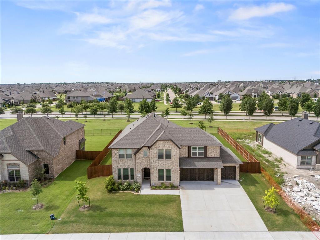 Waxahachie, Texas, 75165, United States, 5 Bedrooms Bedrooms, ,5 BathroomsBathrooms,Residential,For Sale,1828545