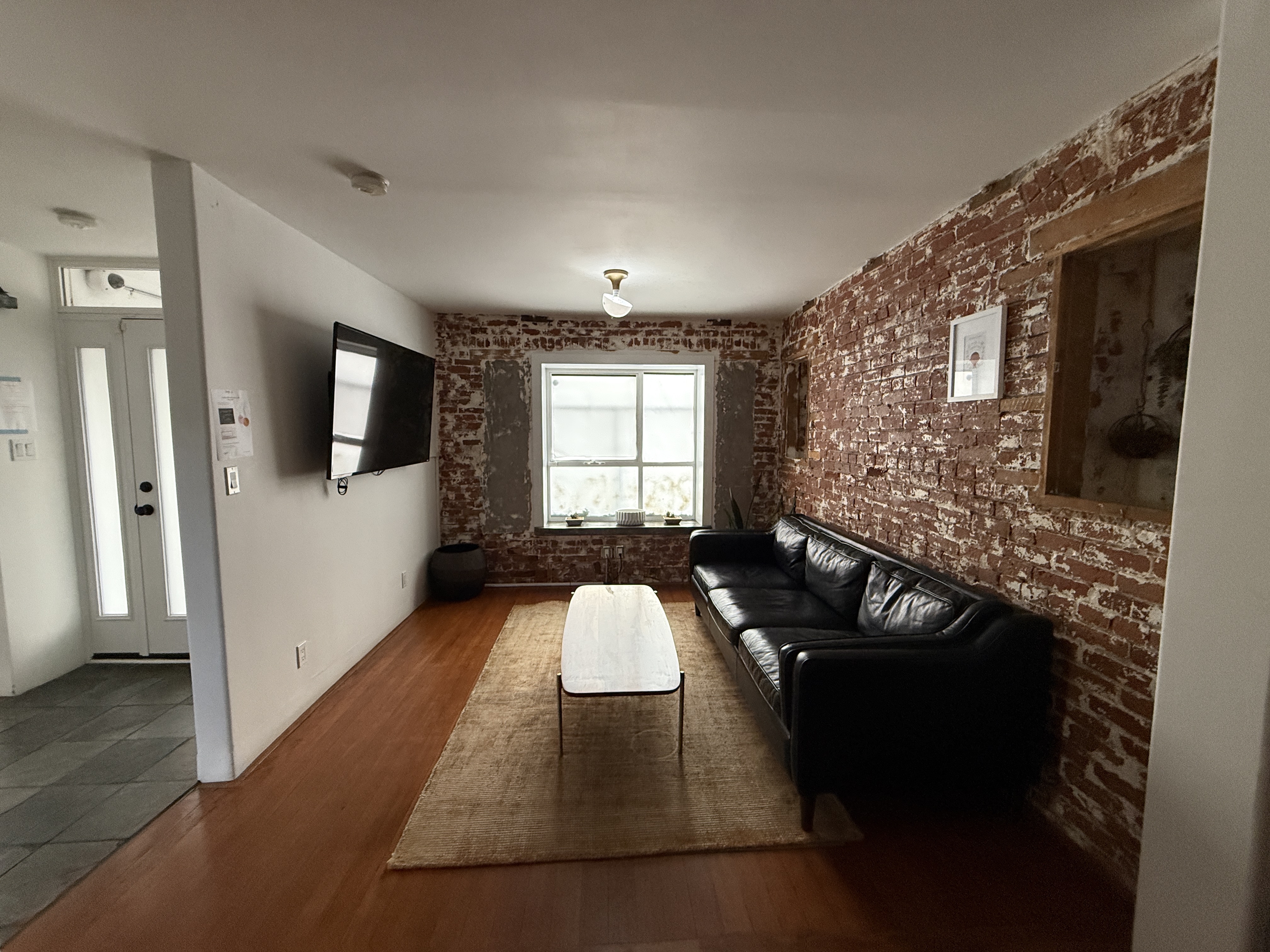 Venice, California, 90291, United States, 2 Bedrooms Bedrooms, ,2 BathroomsBathrooms,Residential,For Sale,1989635