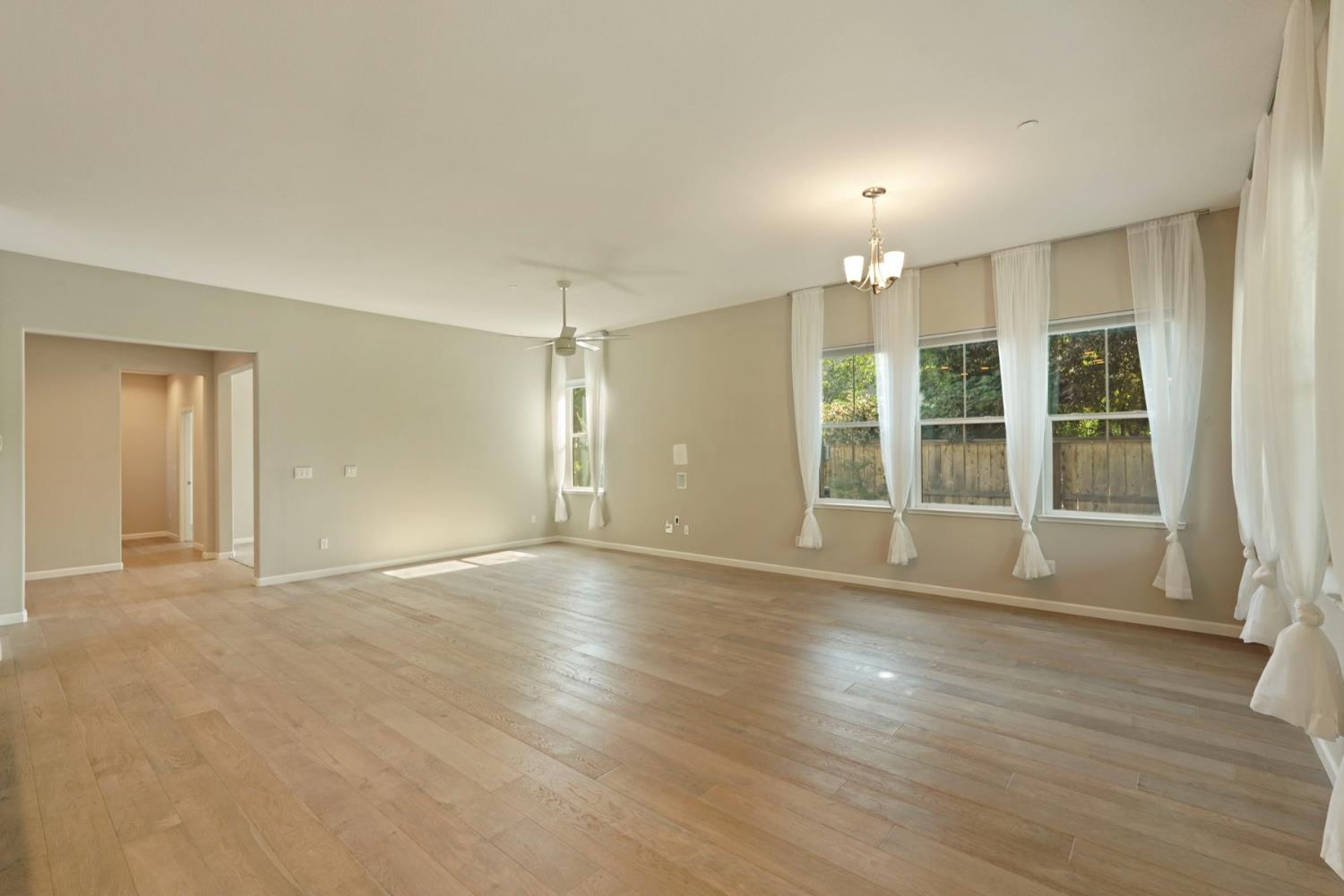 Lodi, California, 95242, United States, 2 Bedrooms Bedrooms, ,3 BathroomsBathrooms,Residential,For Sale,1848550