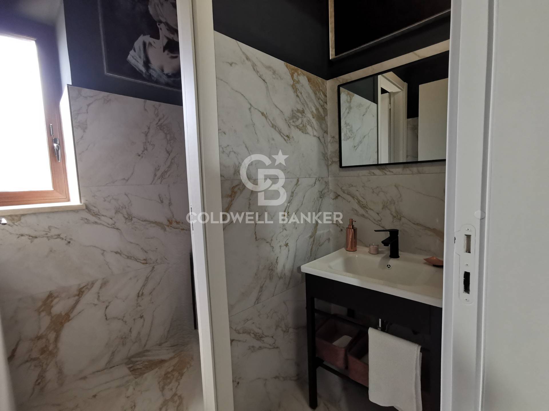 Modica, Ragusa, 97015, IT, 4 Bedrooms Bedrooms, ,6 BathroomsBathrooms,Residential,For Sale,1827626
