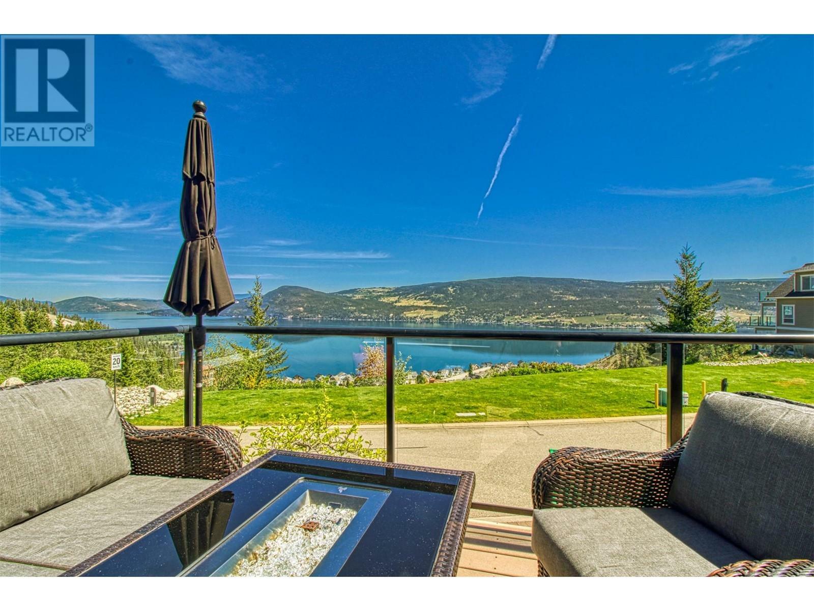 KELOWNA, British Columbia, V1Z 3R8, CA, 3 Bedrooms Bedrooms, ,3 BathroomsBathrooms,Residential,For Sale,1839050