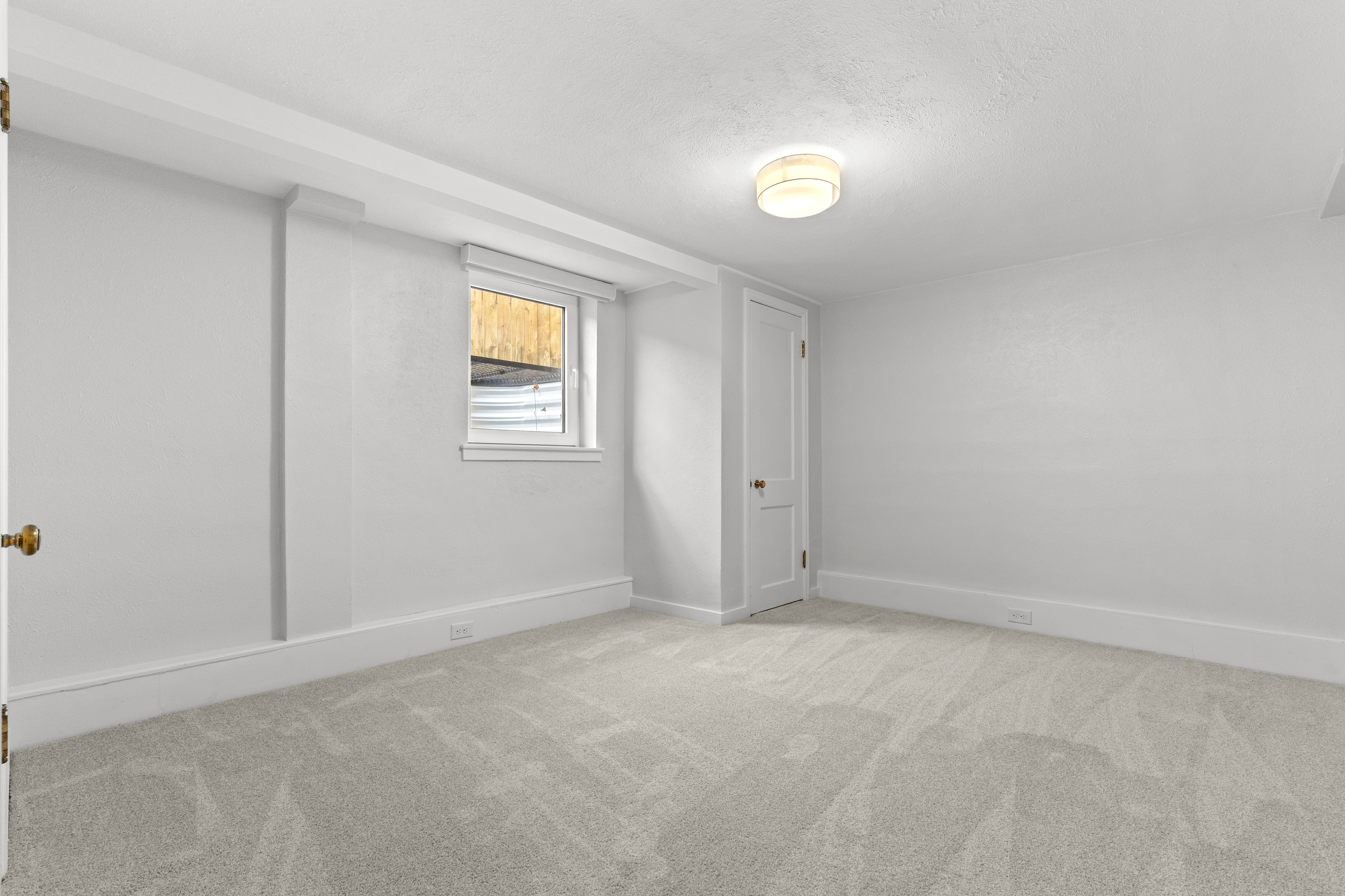  Classic Belcaro Charm Meets Modern, Updated 4-Bedroom, 2-Bath Brick Ranch - 物件實景