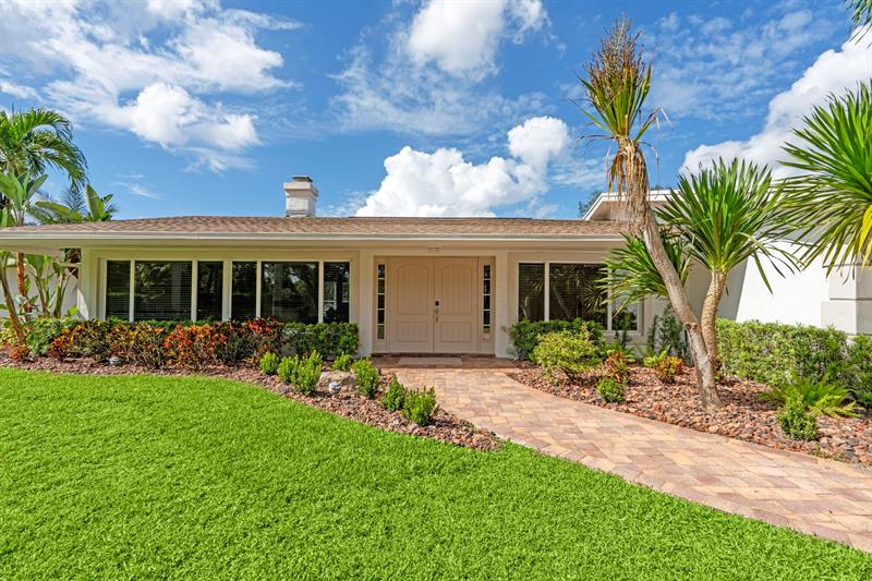 Parkland, Florida, 33067, United States, 5 Bedrooms Bedrooms, ,4 BathroomsBathrooms,Residential,For Sale,1990344