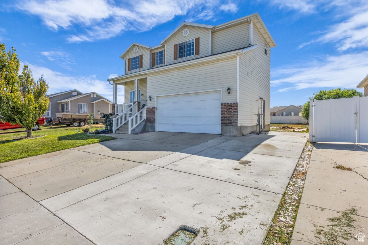 West Valley City, Utah, 84128, United States, 4 Bedrooms Bedrooms, ,3 BathroomsBathrooms,Residential,For Sale,1949821