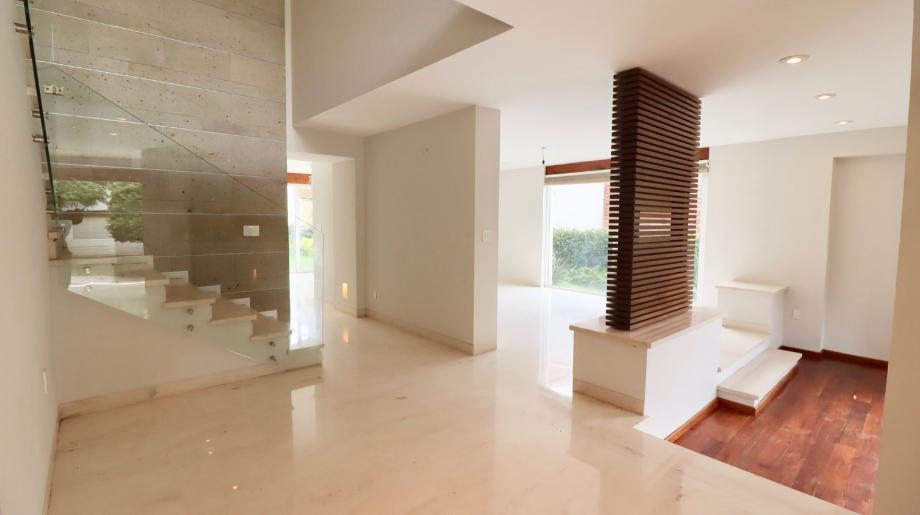 Cumbres de Guadalc?zar, Morelia, Michoacán de Ocampo, 58278, Mexico, 4 Bedrooms Bedrooms, ,4 BathroomsBathrooms,Residential,For Sale,Cumbres de Guadalc?zar,1578001