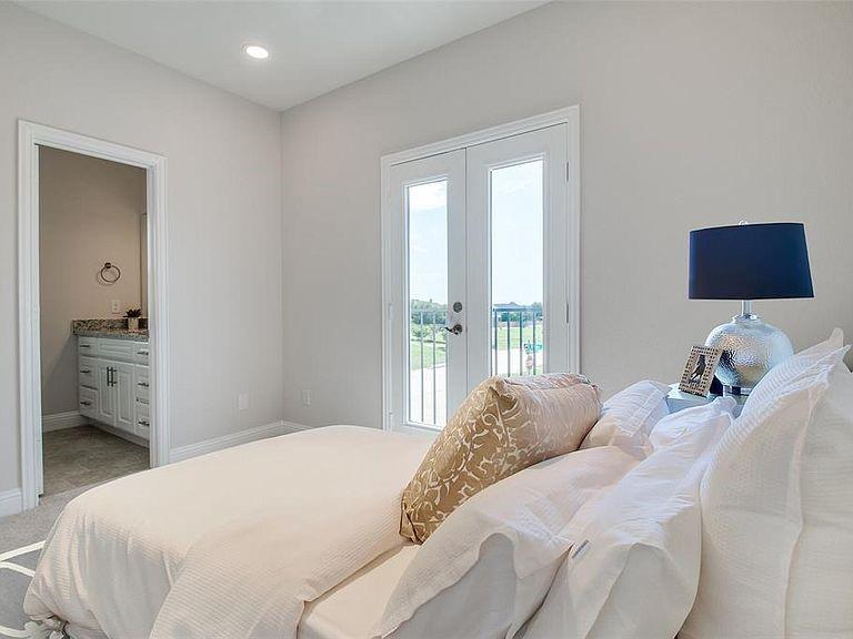 McKinney, Texas, 75070, United States, 2 Bedrooms Bedrooms, ,3 BathroomsBathrooms,Residential,For Sale,1971393