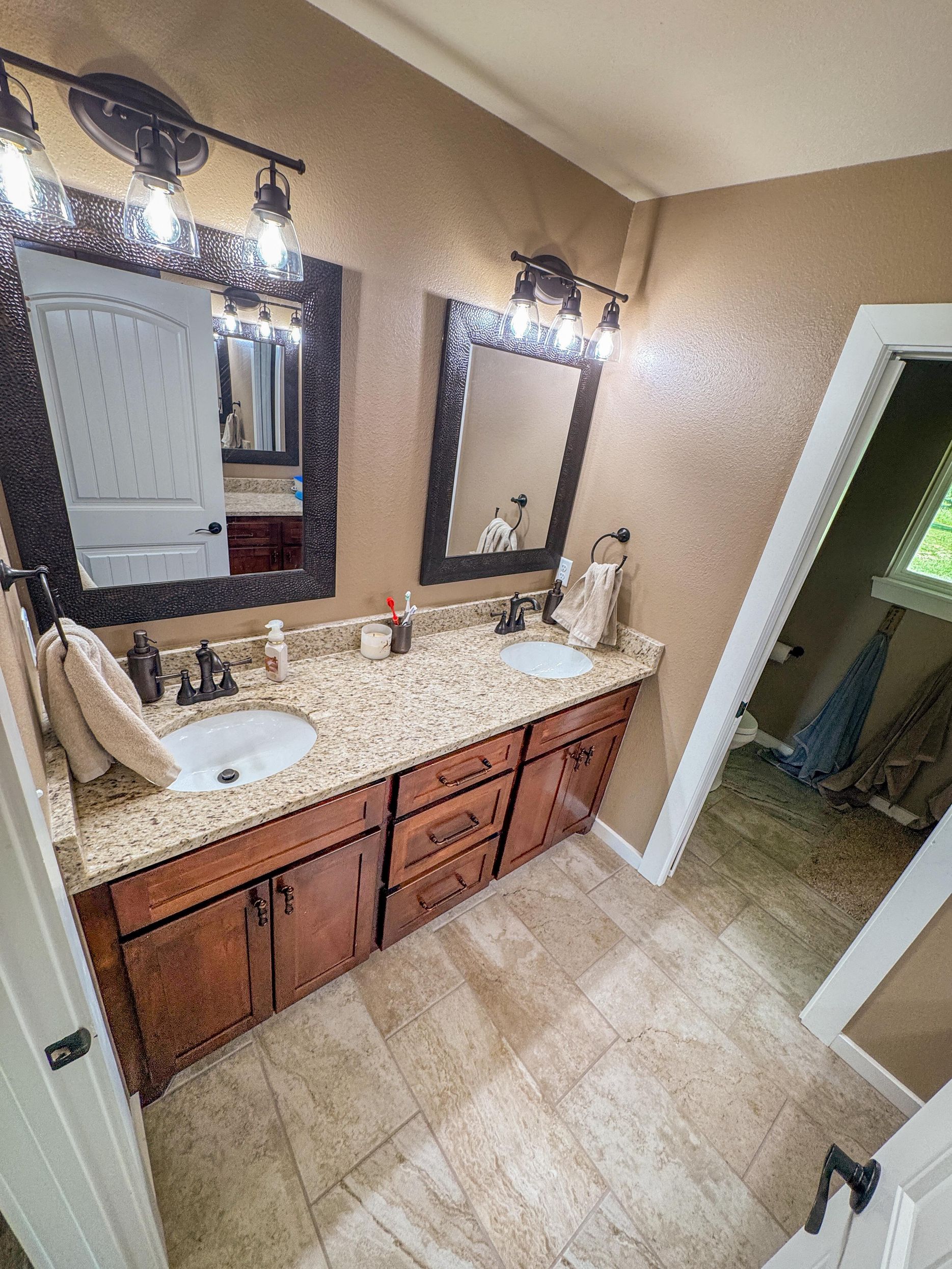 Douglassville, Texas, 75560, United States, 4 Bedrooms Bedrooms, ,3 BathroomsBathrooms,Residential,For Sale,1914297