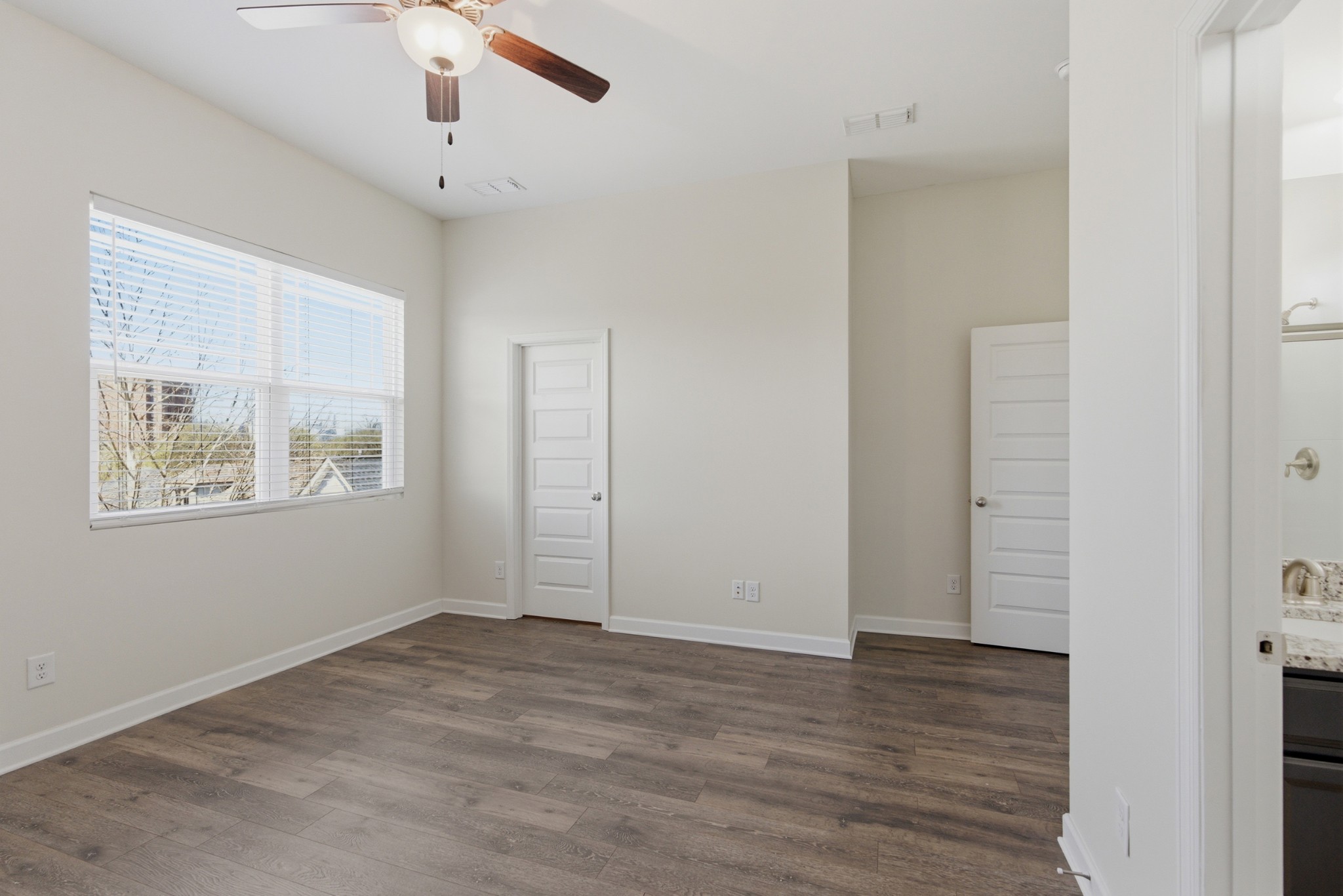  114 Walden Village Ct, Nashville, TN, 37210 - 物件實景