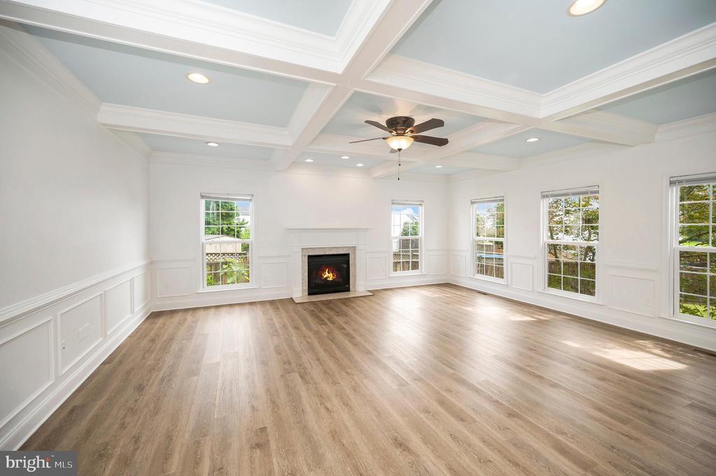Bealeton, Virginia, 22712, United States, 6 Bedrooms Bedrooms, ,4 BathroomsBathrooms,Residential,For Sale,1916093
