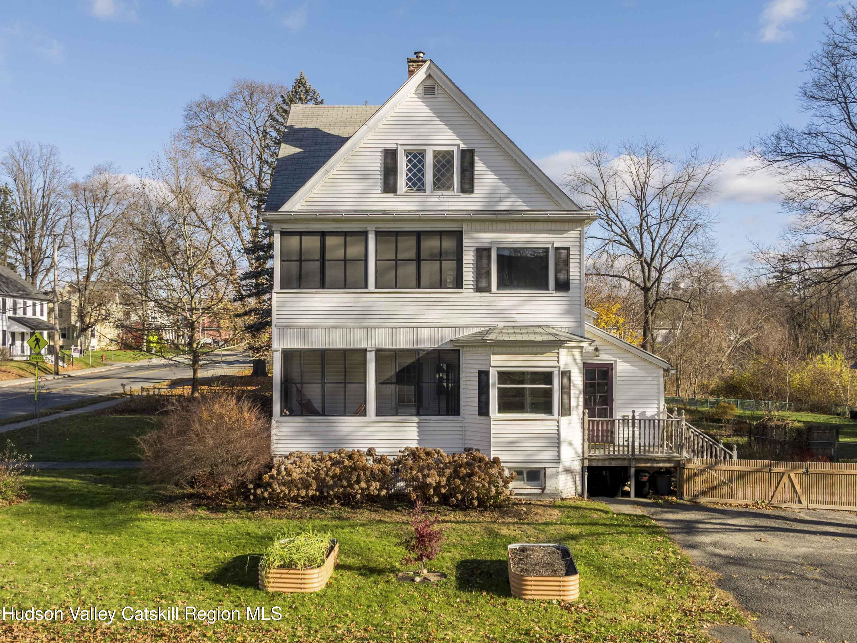 Red Hook, New York, 12571, United States, 4 Bedrooms Bedrooms, ,3 BathroomsBathrooms,Residential,For Sale,2000518