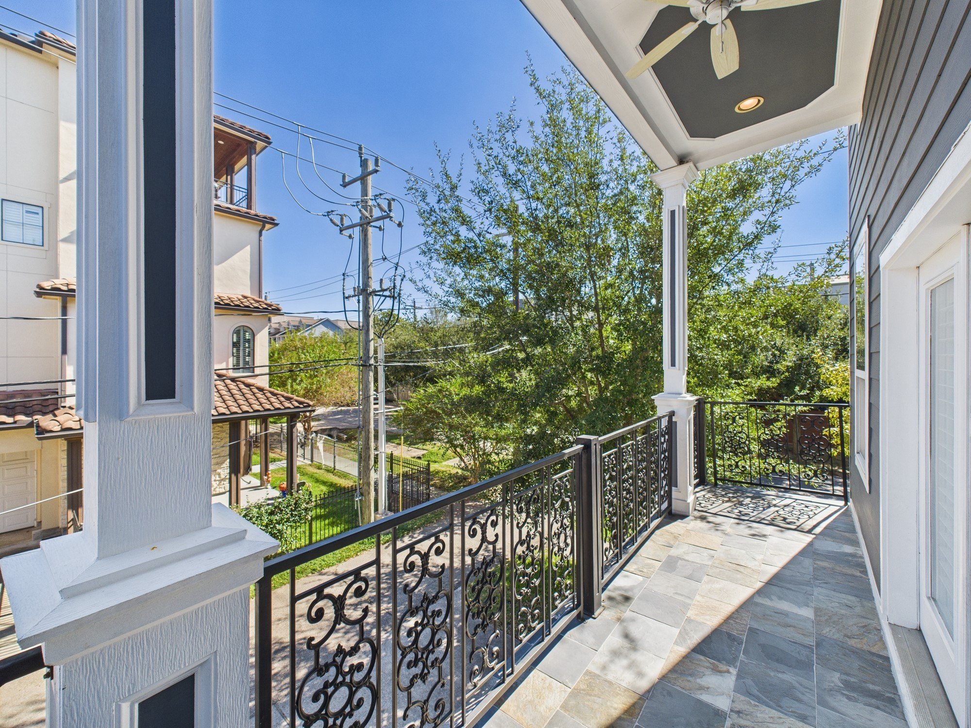 Houston, Texas, 77007, United States, 3 Bedrooms Bedrooms, ,4 BathroomsBathrooms,Residential,For Sale,1990777