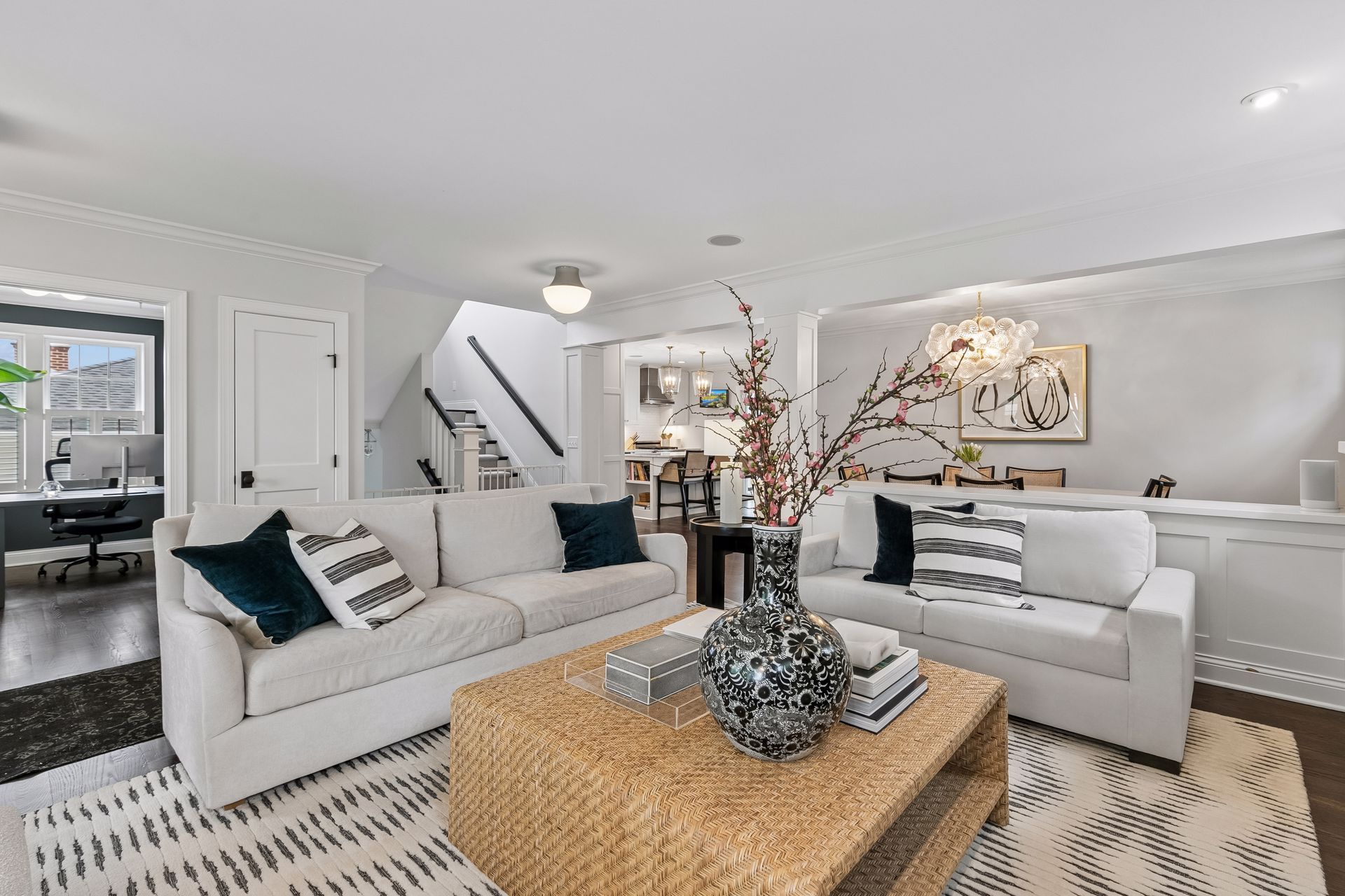  Elegant Morningside Bungalow with Refined Modern Updates - 物件實景