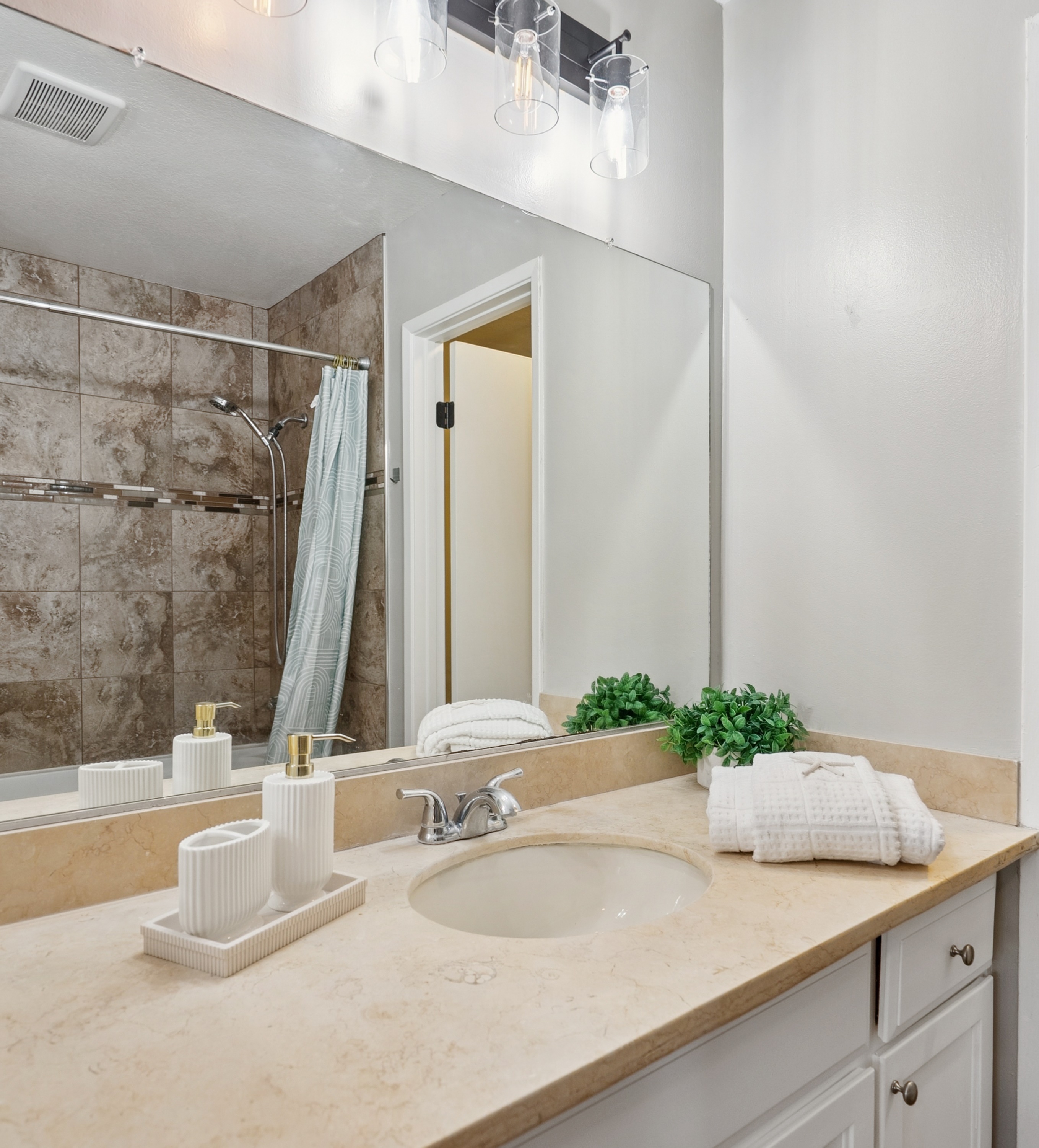  Comfort, Convenience, and Amenities in The Heart of San Jose - 物件實景