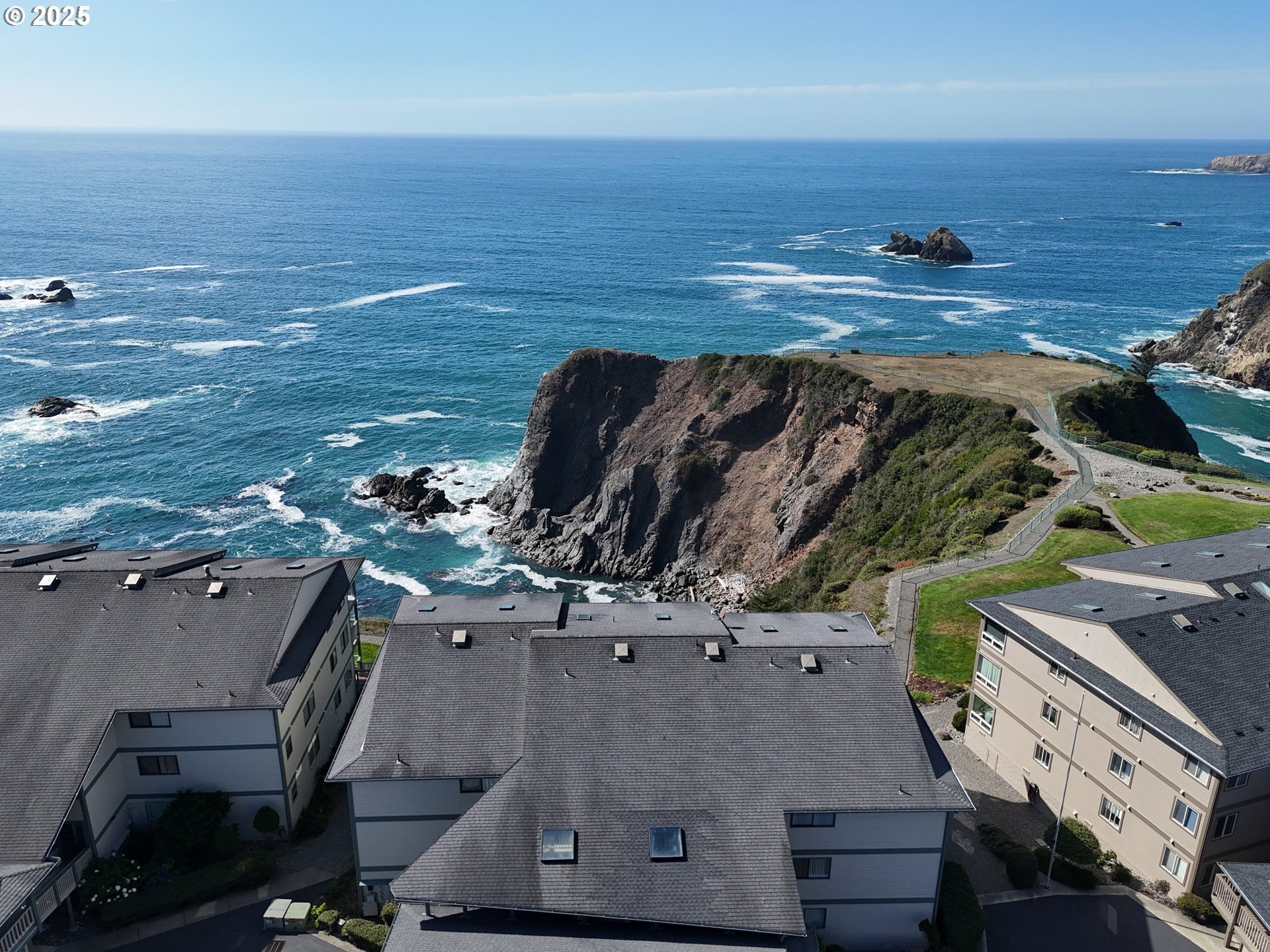 Brookings, Oregon, 97415, United States, 2 Bedrooms Bedrooms, ,2 BathroomsBathrooms,Residential,For Sale,1974999