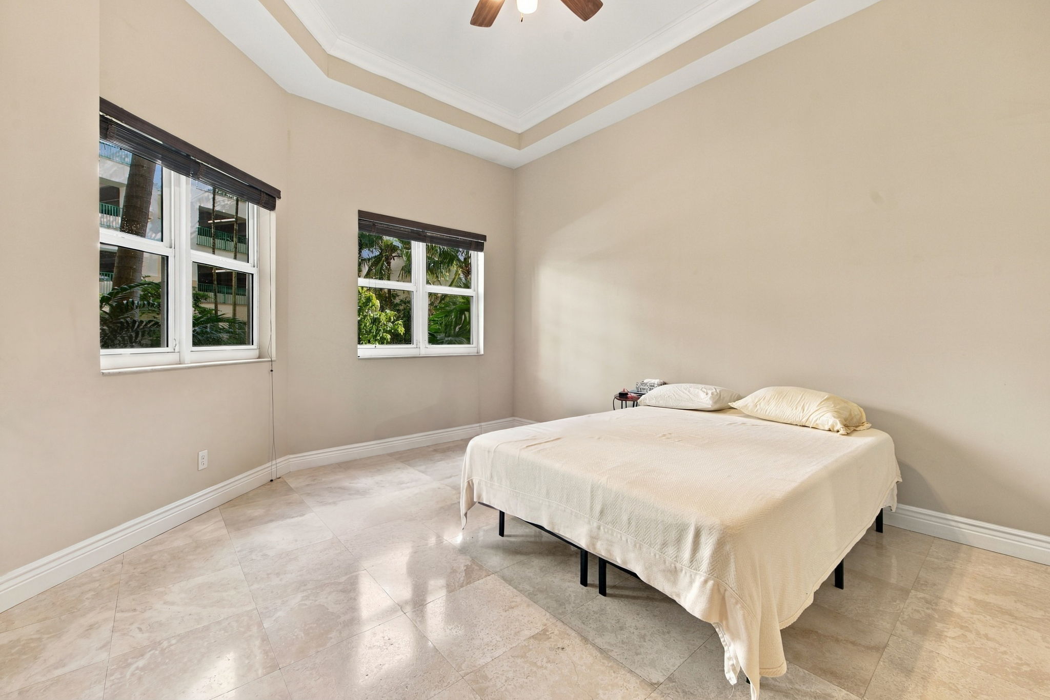  19900 E Country Club Dr, Aventura, FL, 33180 - 物件實景