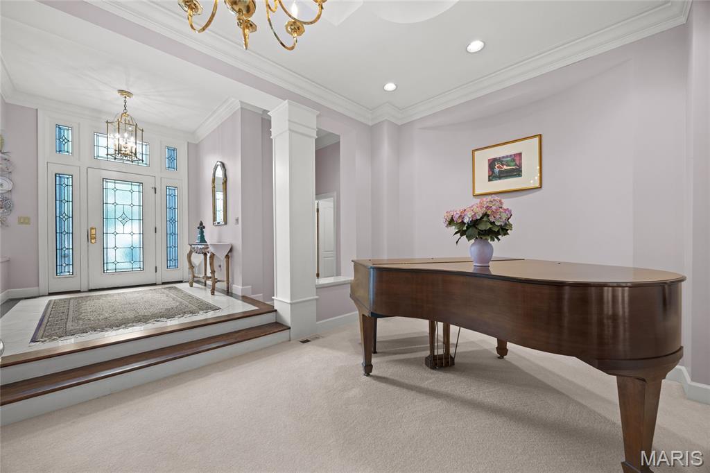 Chesterfield, Missouri, 63017, United States, 3 Bedrooms Bedrooms, ,4 BathroomsBathrooms,Residential,For Sale,1890003