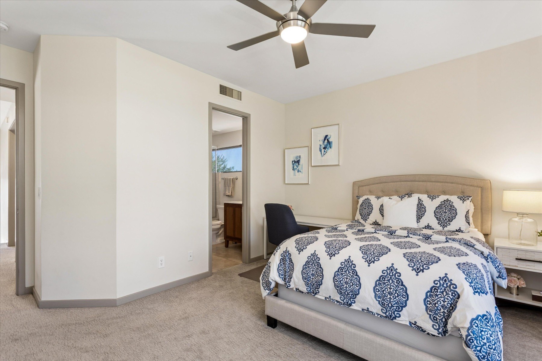  3018 E Sierra Vista Drive¦Phoenix, AZ - 物件實景