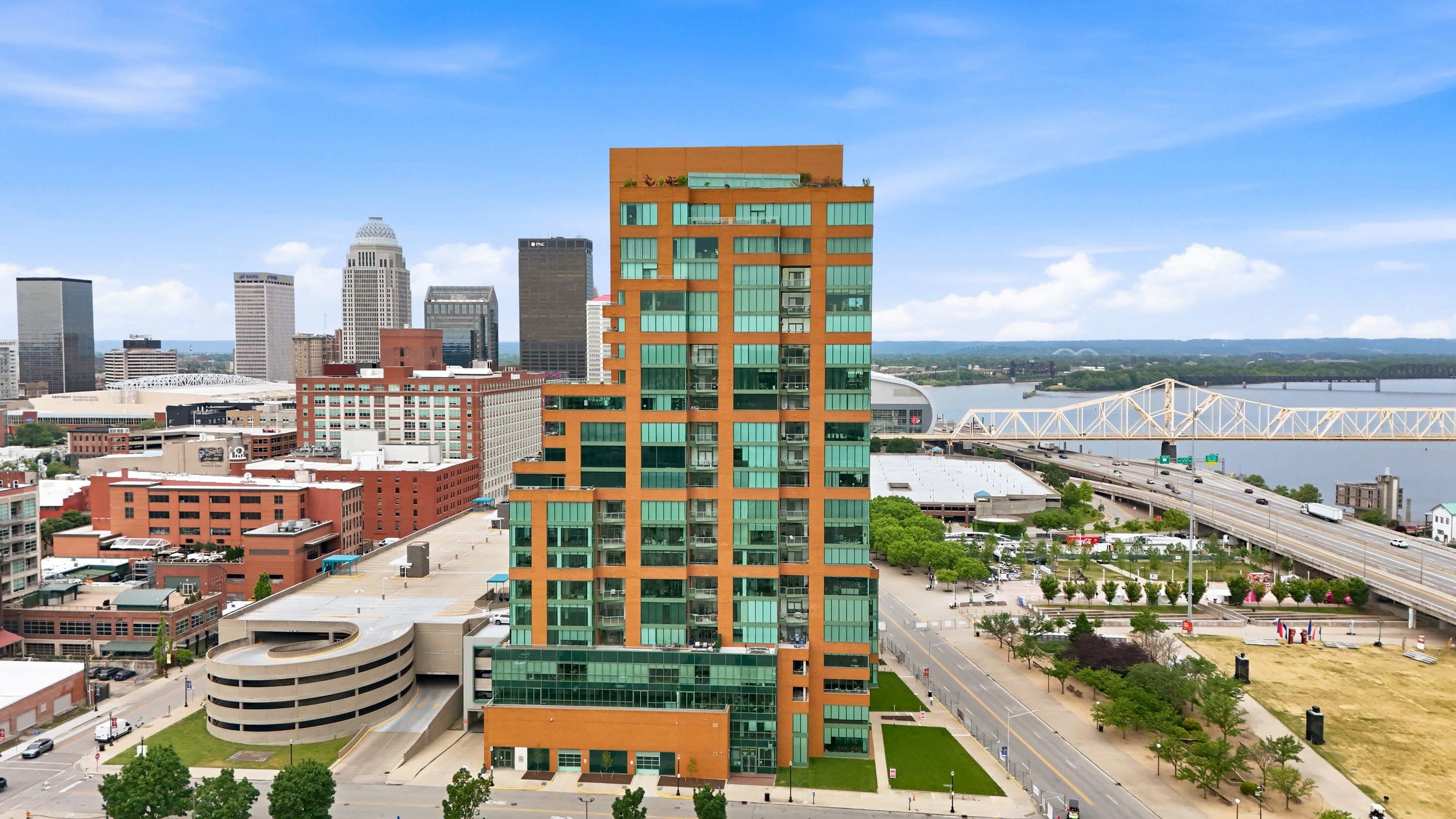  222 E Witherspoon St #703, Louisville, KY, 40202 - 物件實景