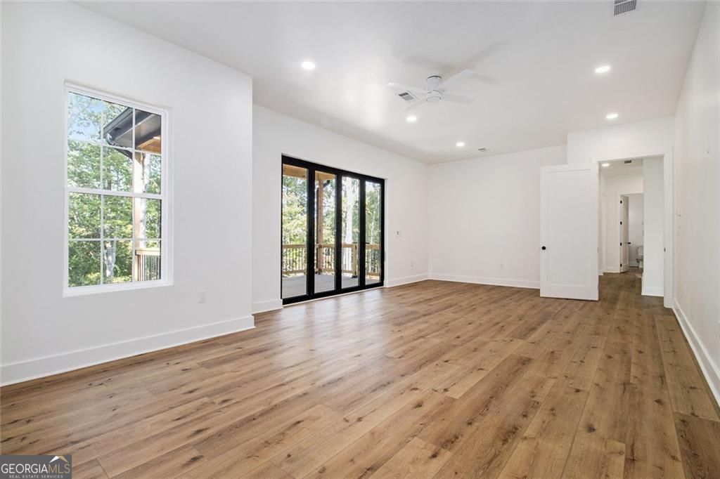 Dawsonville, Georgia, 30534, United States, 5 Bedrooms Bedrooms, ,7 BathroomsBathrooms,Residential,For Sale,1952234