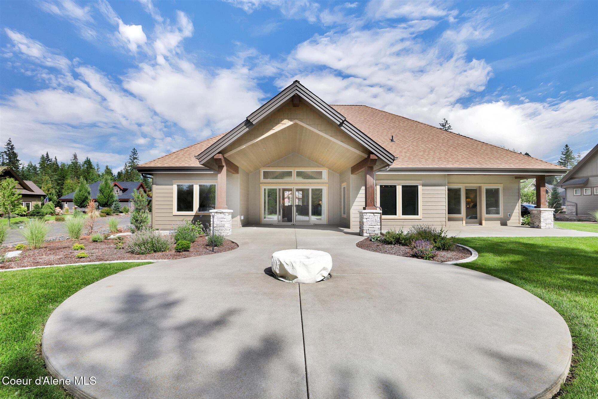 Hayden, Idaho, 83835, United States, 3 Bedrooms Bedrooms, ,3 BathroomsBathrooms,Residential,For Sale,1914272