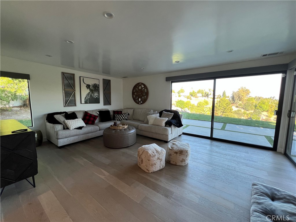 West Hills, California, 91307, United States, 3 Bedrooms Bedrooms, ,2 BathroomsBathrooms,Residential,For Sale,2005931