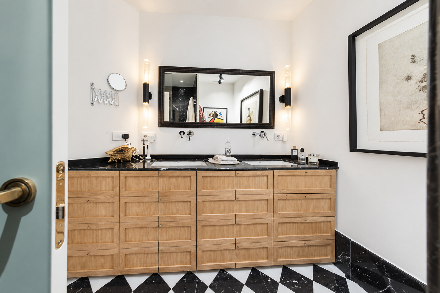  Elegant 288 m² home in a regal building in Almagro, Chamberí - 物件實景