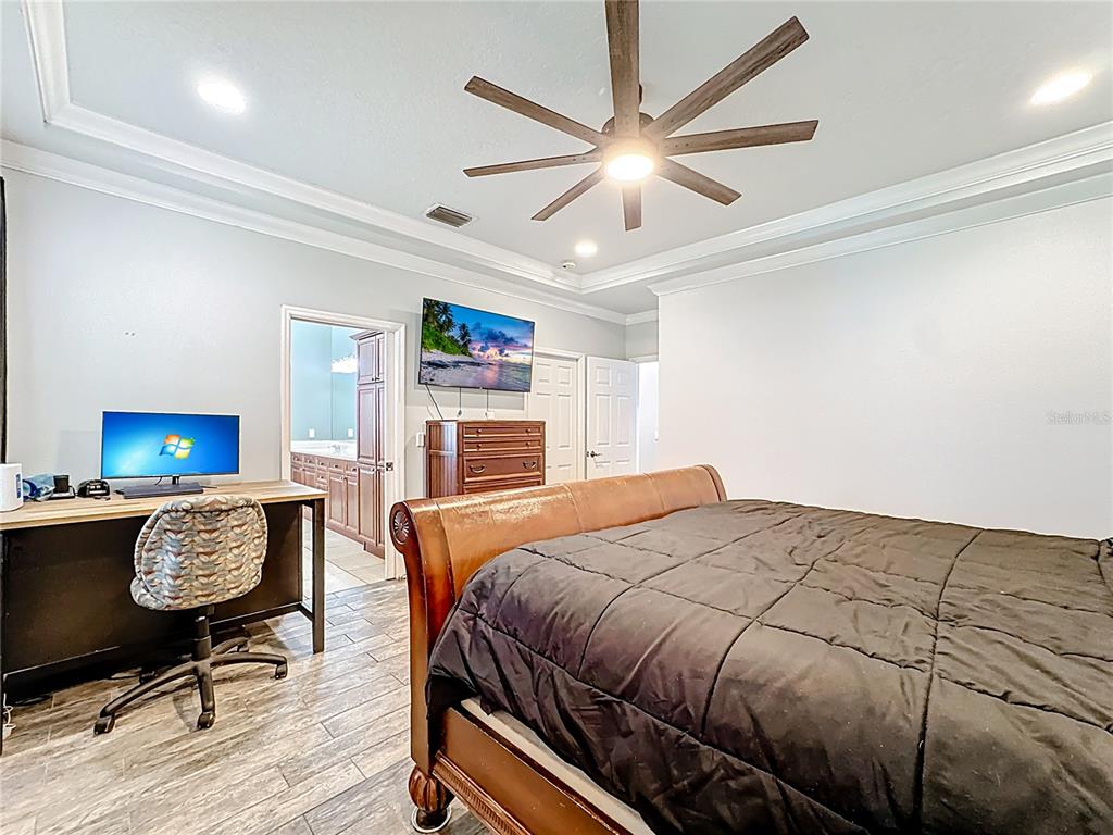Oviedo, Florida, 32765, United States, 5 Bedrooms Bedrooms, ,3 BathroomsBathrooms,Residential,For Sale,1903894