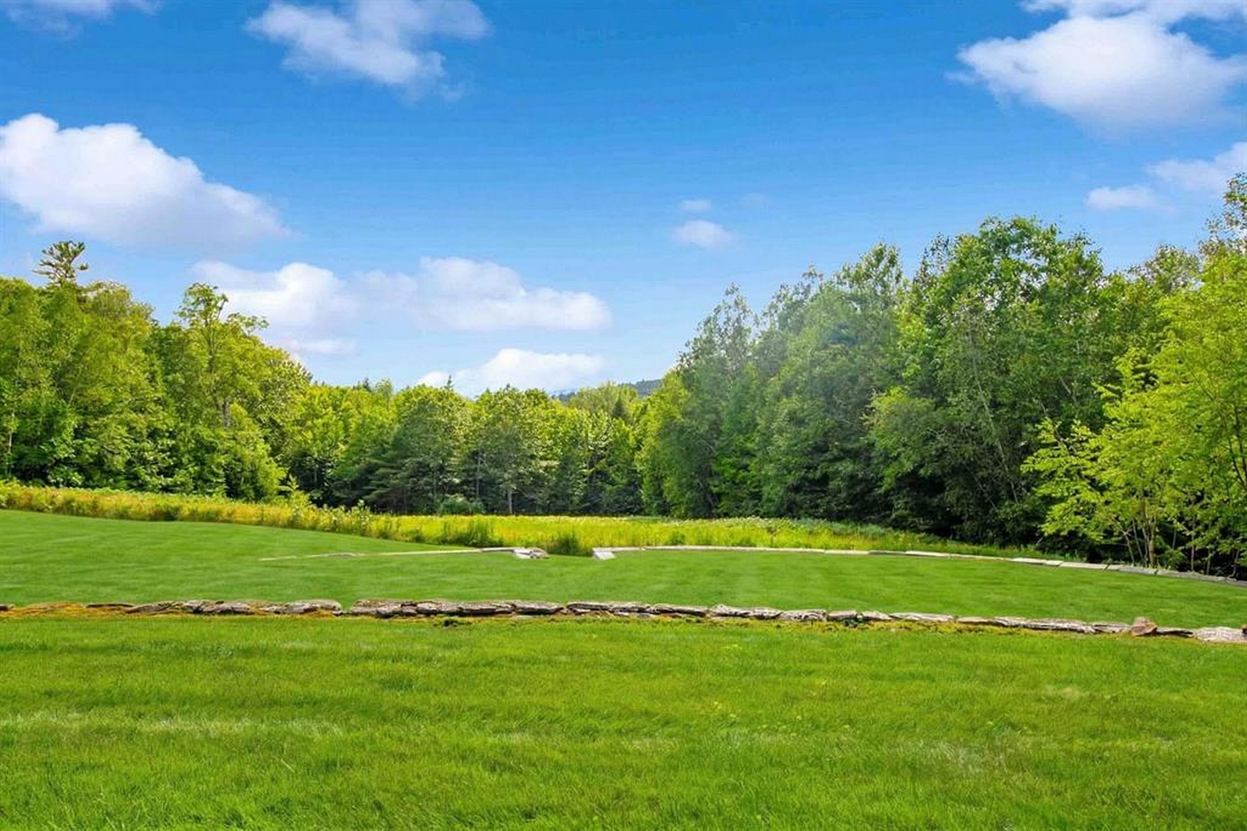  35 Wilmot Center Road - 物件實景