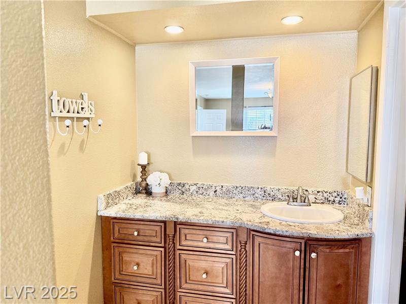 Las Vegas, Nevada, 89121, United States, 3 Bedrooms Bedrooms, ,2 BathroomsBathrooms,Residential,For Sale,1981360