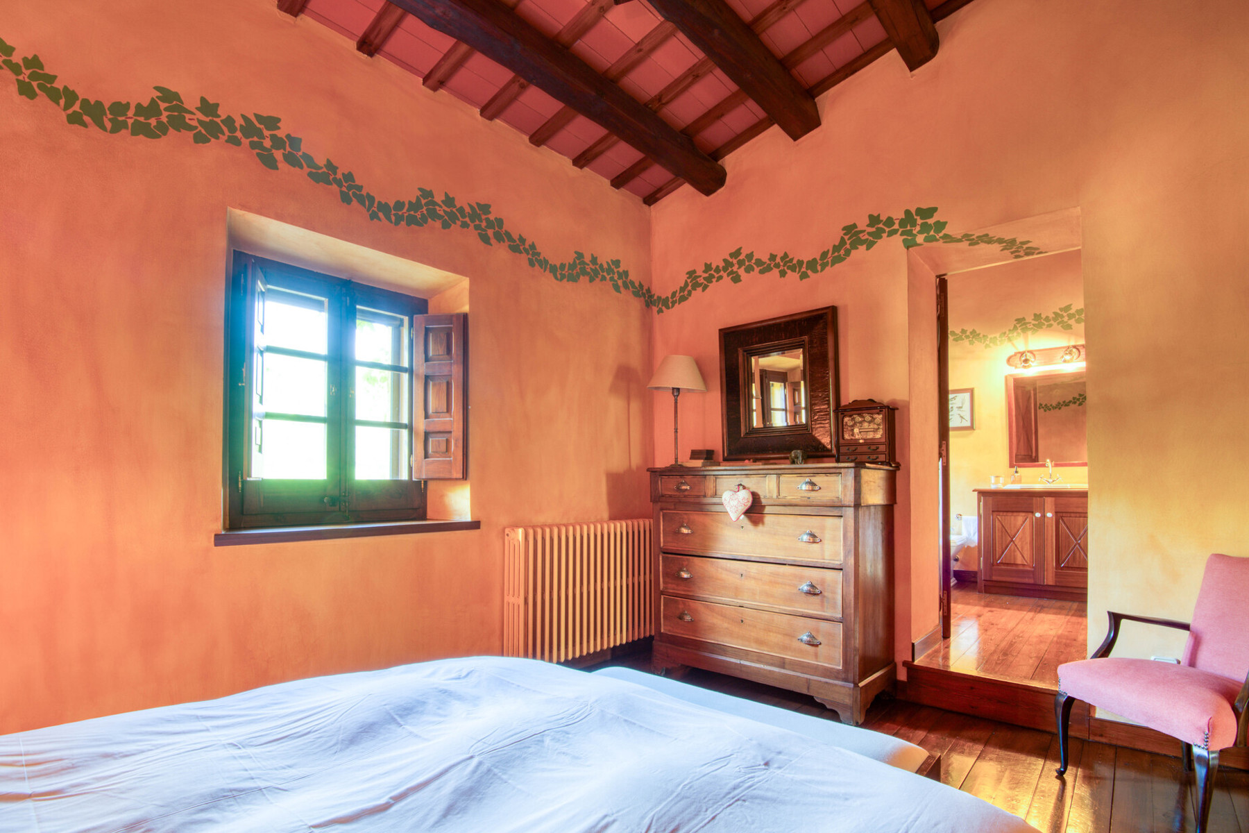  16th century farmhouse restored with charm in Santa Cristina d