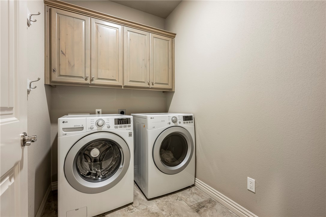 Cave Springs, Arkansas, 72718, United States, 4 Bedrooms Bedrooms, ,3 BathroomsBathrooms,Residential,For Sale,1954993