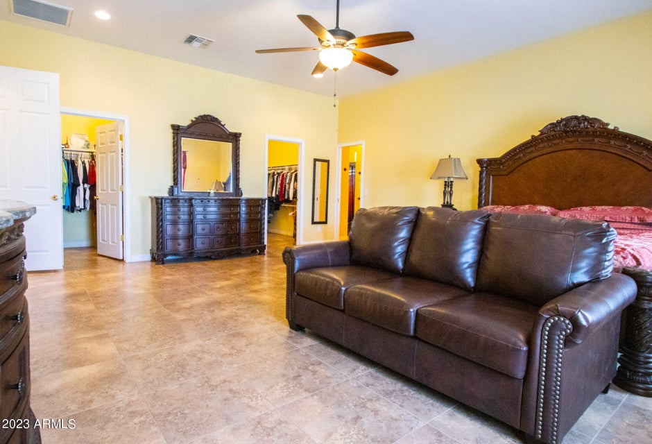 Witmann, Arizona, 85361, United States, 6 Bedrooms Bedrooms, ,3 BathroomsBathrooms,Residential,For Sale,1977429