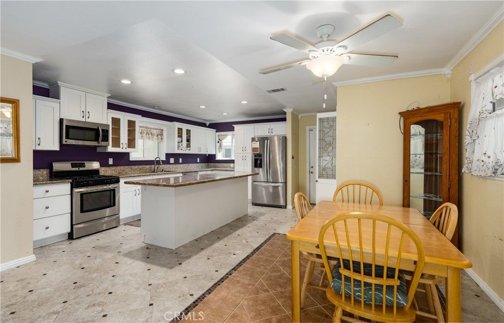 San Bernardino, California, 92404, United States, 3 Bedrooms Bedrooms, ,2 BathroomsBathrooms,Residential,For Sale,1927844