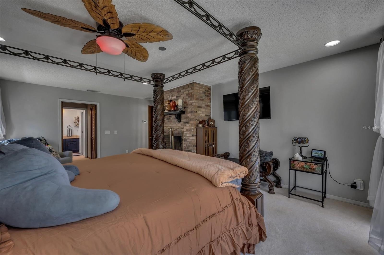 DELTONA, Florida, 32725, United States, 5 Bedrooms Bedrooms, ,3 BathroomsBathrooms,Residential,For Sale,1983219