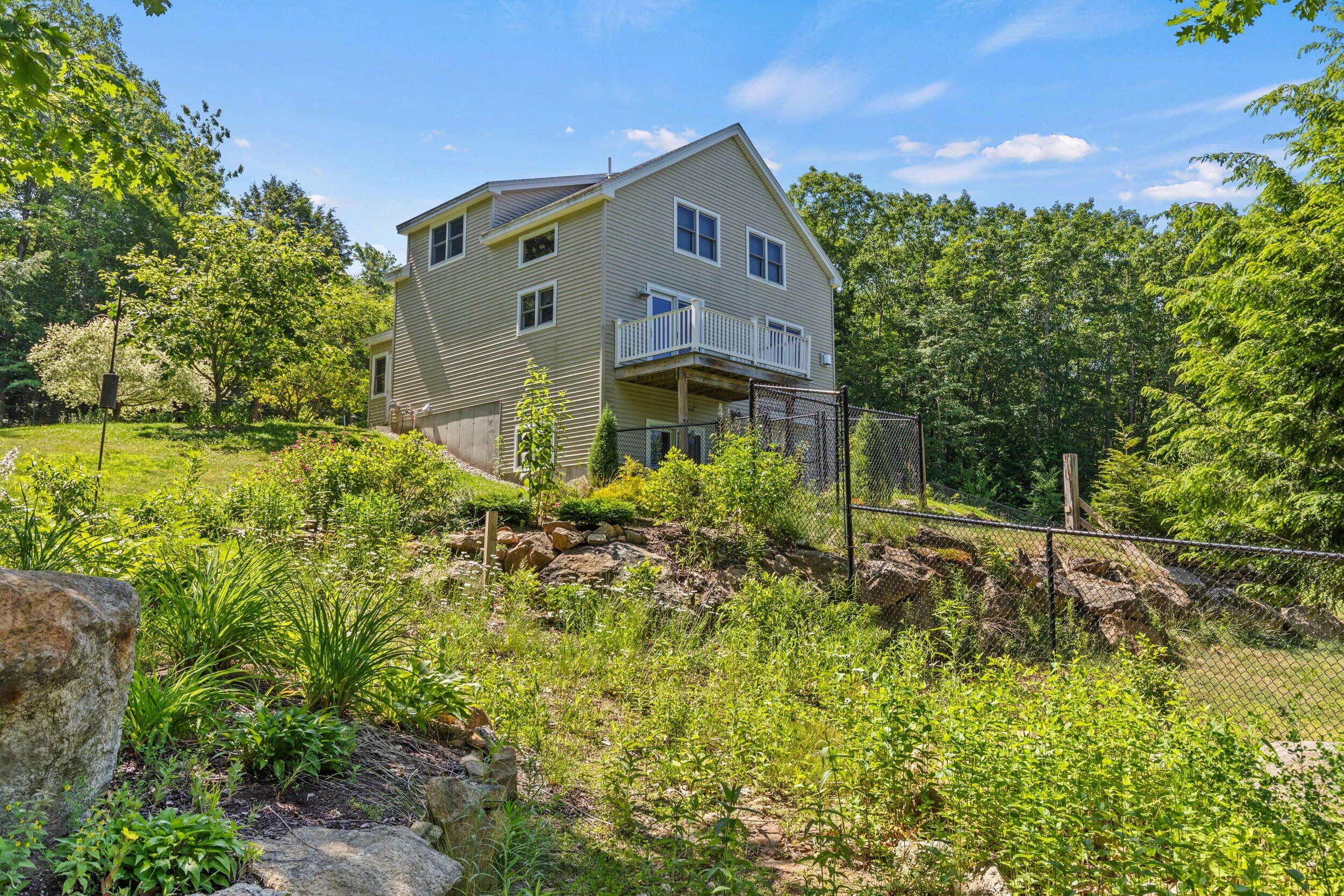 Windham, Maine, 04062, United States, 3 Bedrooms Bedrooms, ,4 BathroomsBathrooms,Residential,For Sale,1937682