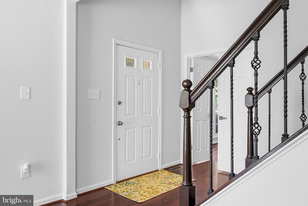 Gainesville, Virginia, 20155, United States, 4 Bedrooms Bedrooms, ,3 BathroomsBathrooms,Residential,For Sale,2049093