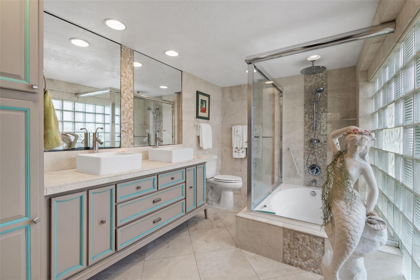 Belleair Beach, Florida, 33786, United States, 2 Bedrooms Bedrooms, ,3 BathroomsBathrooms,Residential,For Sale,1930799