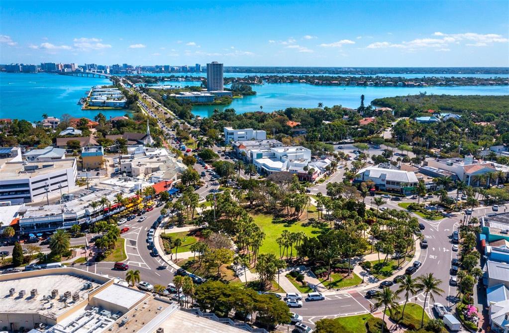 Sarasota, Florida, 34236, United States, 3 Bedrooms Bedrooms, ,5 BathroomsBathrooms,Residential,For Sale,2003430