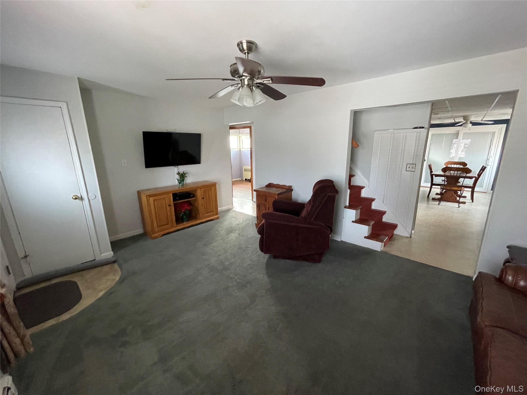 Lindenhurst, New York, 11757, United States, 4 Bedrooms Bedrooms, ,1 BathroomBathrooms,Residential,For Sale,2007758