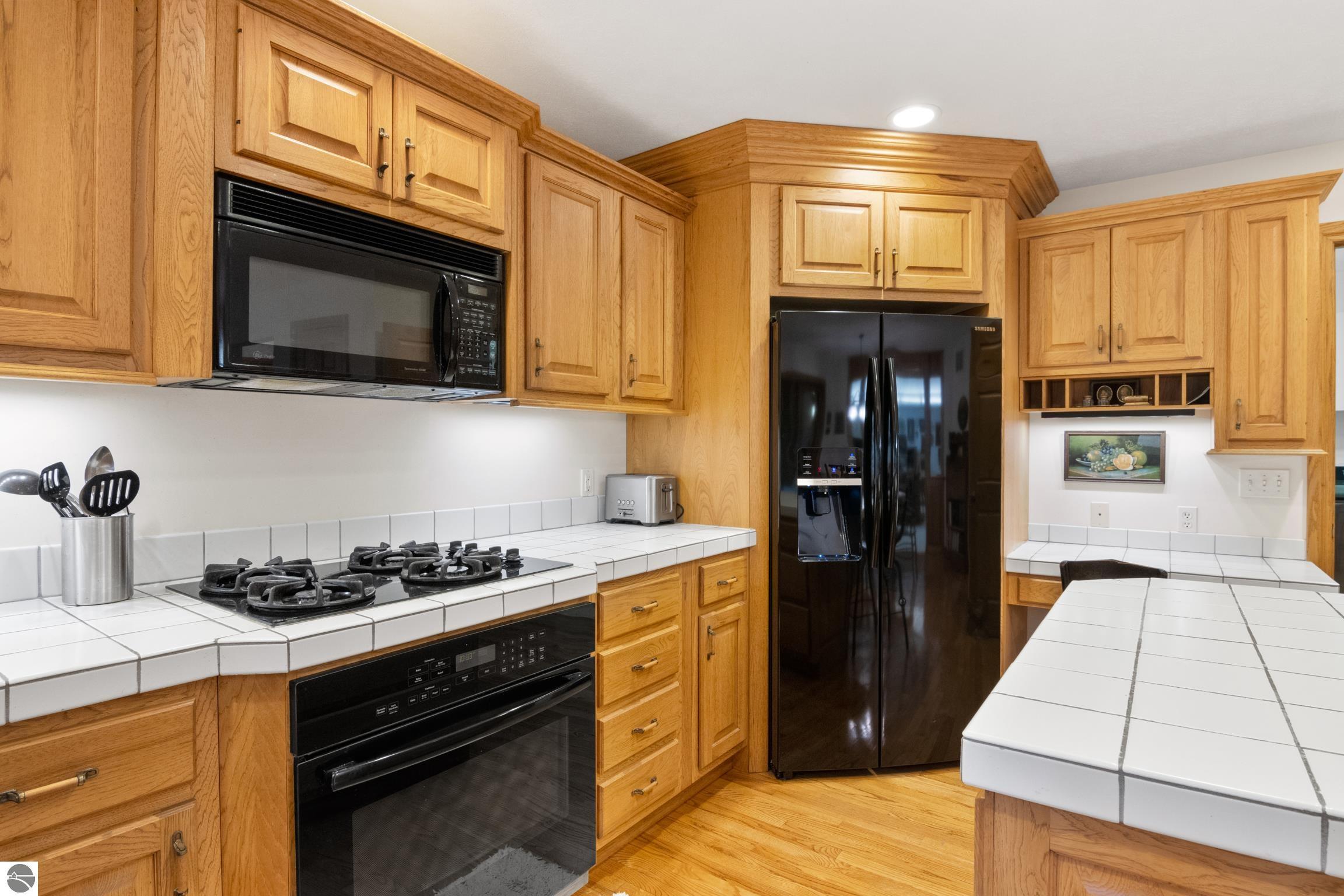 Suttons Bay, Michigan, 49682, United States, 3 Bedrooms Bedrooms, ,3 BathroomsBathrooms,Residential,For Sale,1943480