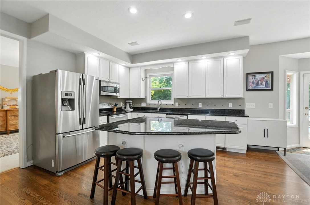 Dayton, Ohio, 45458, United States, 4 Bedrooms Bedrooms, ,4 BathroomsBathrooms,Residential,For Sale,1875068